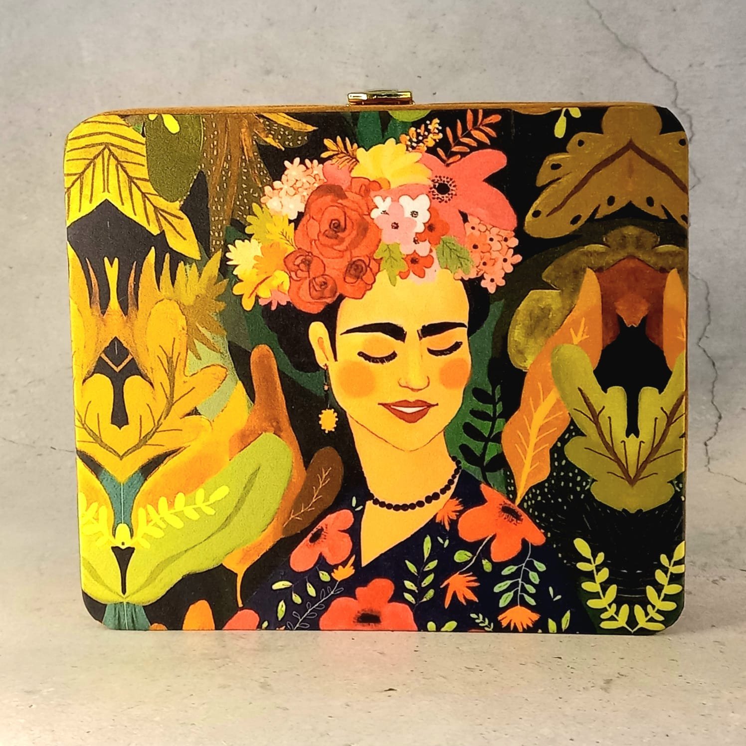 Frida's Spirit Chain Clutch