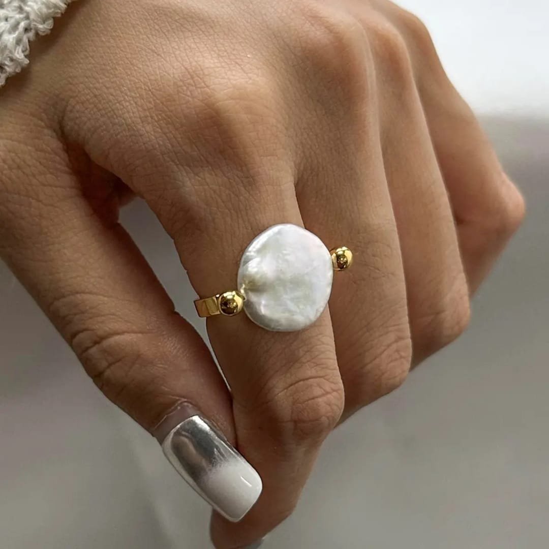 Moon Pearl Ring