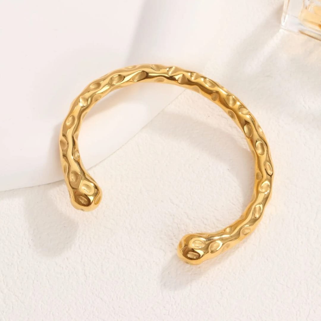 Organic Pulse Cuff