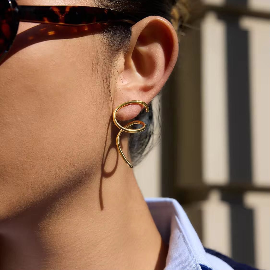 Sculpt Loop Earrings