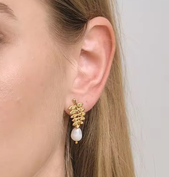 Olive Leaf Pearl Earrings