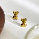 sway studs earrings