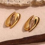 Golden Drift Earrings - Image 3
