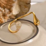 Crystal dew cuff