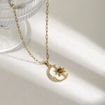 pendant necklace